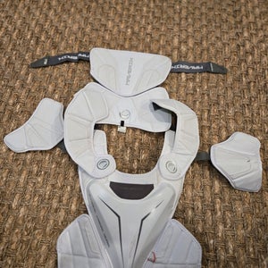 Medium Adult Maverik M5 EKG Shoulder Pads (Used)