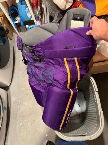 LA Kings reverse retro Large Bauer Vapor Pro Hockey Pants Pro Stock (New)