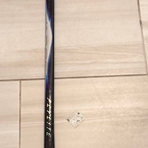 Junior Bauer Vapor FlyLite Left Hand Hockey Stick P28 30 Flex NEW!