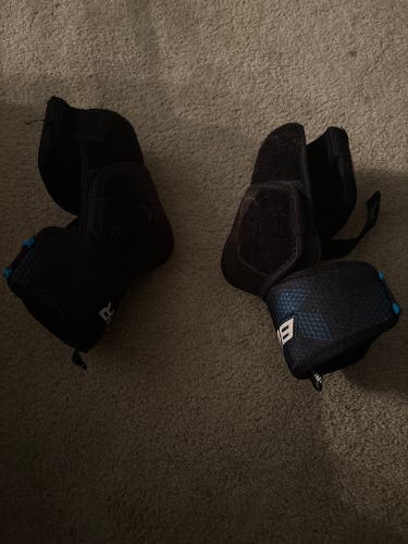 Intermediate Medium Bauer Bauer X Elbow Pads (Used)