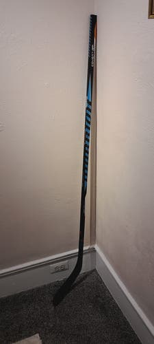 Senior Warrior Covert QRL Pro Right Handed Hockey Stick Toe Pattern 65 Flex Pro Stock (Used)