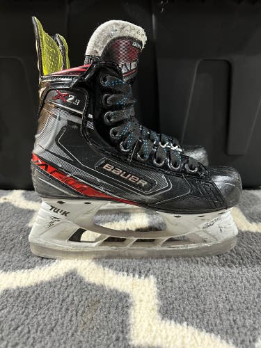 2019 Bauer Vapor X2.9 Hockey Skates Regular Width Size 2.5 (Used)