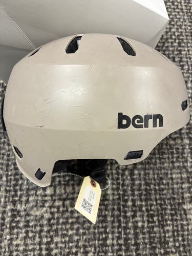 Bern Macon 2.0 Helmet I Medium (Used)