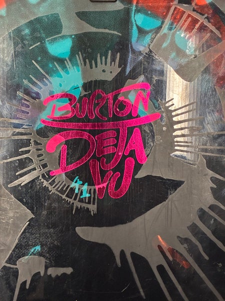 Burton Deja Vu Flying V Snowboard 141 cm (Used) | SidelineSwap