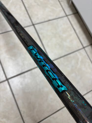 Junior Bauer Twitch Right Handed Hockey Stick P92 40 Flex (Used)