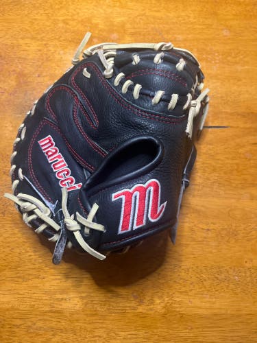 Marucci Acadia RH Catcher's Baseball Glove 32" (Used)