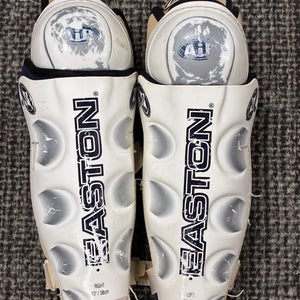 Senior Easton z air Shin Pads 15" (Used)