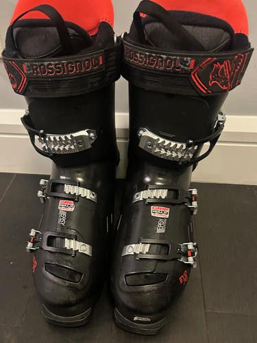 Mondo 29 & 29.5 Men's Rossignol All Mountain evo 70 Ski Boots Soft Flex (Used)