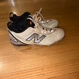 White Unisex Size M 10.5 (W 11.5) Youth New Balance Freeze Mid Top (Used)