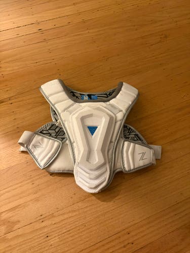 Small Youth True Zerolyte Shoulder Pads (Used)