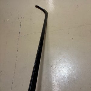 Senior All Black Right Handed Hockey Stick P28 75 Flex (Used)