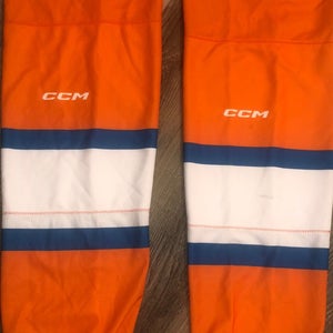 GAME USED/WORN OHL SAGINAW SPIRIT/GEARS THROWBACK  HOCKEY SOCKS SIZE LARGE