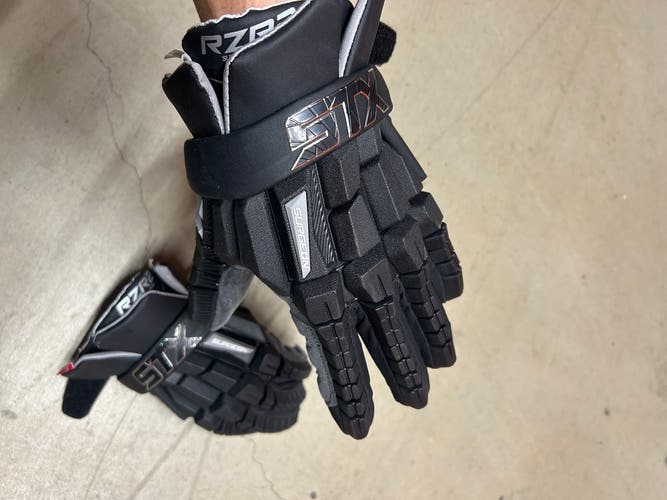 STX Surgeon RZR2 Lacrosse Gloves Large (New)