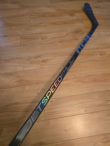 CCM Jetspeed FT7 Pro: Left 85 Flex P90 Curve