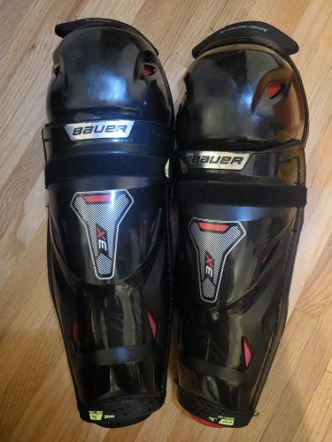 Senior Bauer Vapor 3X 15" Shin Pads (Used)