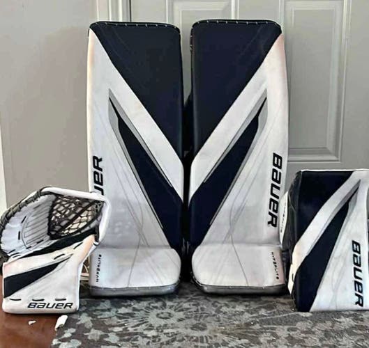 35" 2023 Bauer Hyperlite 2 Full Right Goalie Full Set (Used)