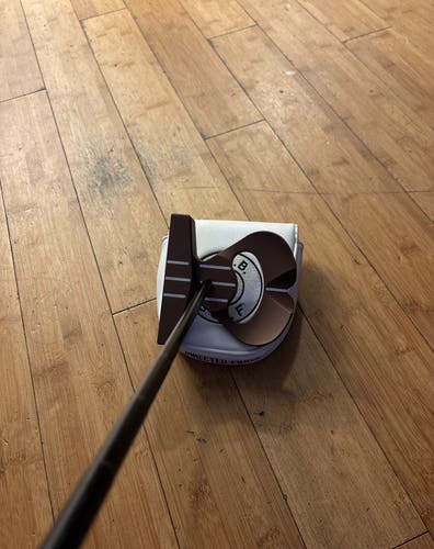 Brown Unisex Black Lab Golf Black Lab Golf Custom Counterbalanced Right Handed Putter 35" (Used)