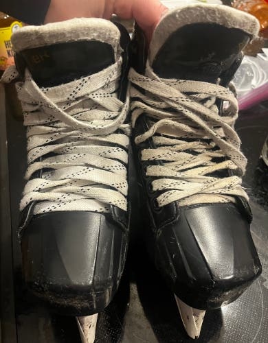 2016 Bauer Supreme S170 Hockey Goalie Skates Regular Width Size 6.5 (Used)