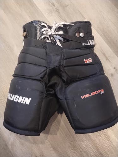 Vaughn Velocity V10 Hockey Goalie Pants - Junior Medium/Large - Excellent Condition!