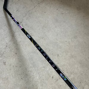 95 Flex P90TM Senior True Catalyst 9x3 Right Hand Hockey Stick Pro Stock (New)