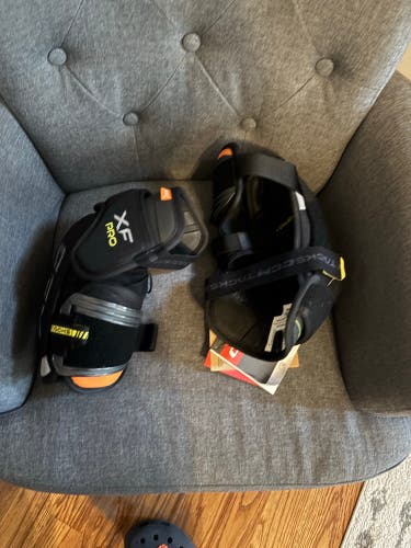 Senior Extra Large CCM Tacks XF Pro Elbow Pads (New)