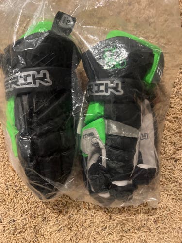 Maverik Custom NY Lizard Max Lacrosse Gloves 14" (New)