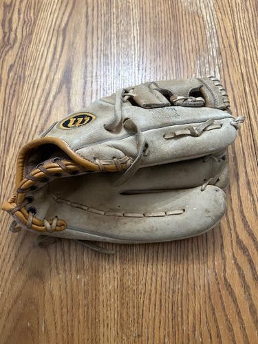 Wilson RH Softball Glove 12" (Used)