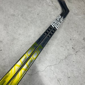 2 Pack 87 Flex Custom P90TM Senior Bauer Vapor Hyperlite Left Hand Hockey Stick (New) Pro Stock