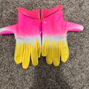 Pink Large Adult Battle Gloves (Used)