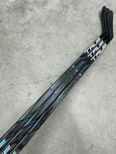 3 PACK 80 Flex P28M Senior True Hzrdus 9x4 Left Hand Hockey Stick Pro Stock (New)