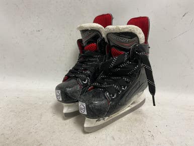 Used Bauer VAPOR X500 Youth Hockey Skate Youth 10.5 11855-S000198044