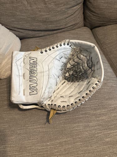 Vaughn V6 2200 Pro Stock Glove