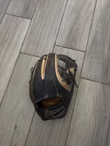 2024 Rawlings REV1X RH Baseball Glove 11.5" (Used)