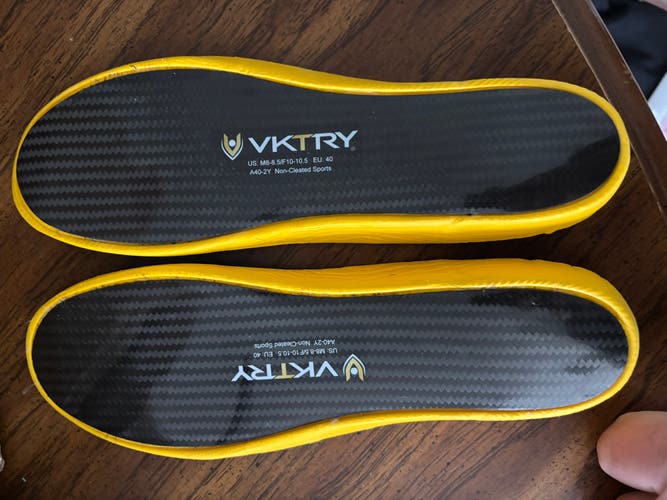 Black Unisex Adult Size M 8.0 (W 9.0) (Used)