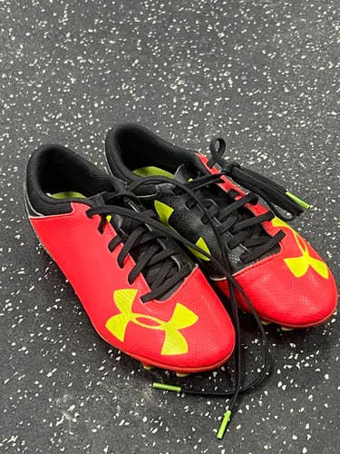 Used Under Armour Soccer Cleats Black Junior 01.5 11849-S000035958