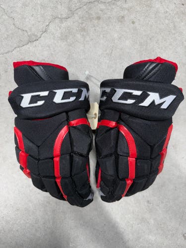 15” CCM HG 12XP Gloves Chicago Blackhawks Pro Stock NHL (Used)