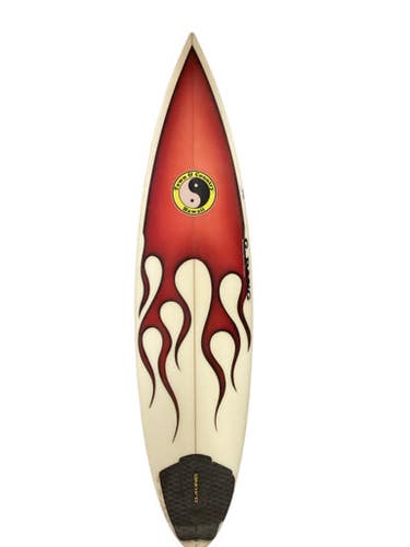 Used 6FT 6IN Surfboard Cardinal And White 6Ft 6In 11443-S000202053