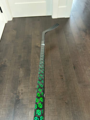 Laine curve 70 flex pro stock VX stick, Brand New, right handed