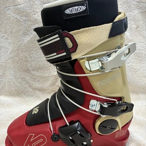 Mondo 24 & 24.5 Women's All Mountain Ski Boots Medium Flex (Used)