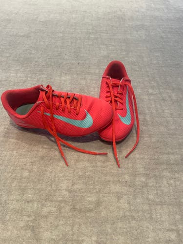 Kids 2Y (Big Kids / Youth) Nike JR MERCURIAL VAPOR X FG Molded Cleats Cleats (Used)