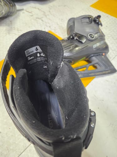 2024 Bauer Konekt 2 Hockey Goalie Skates Regular Width 6 (Used)