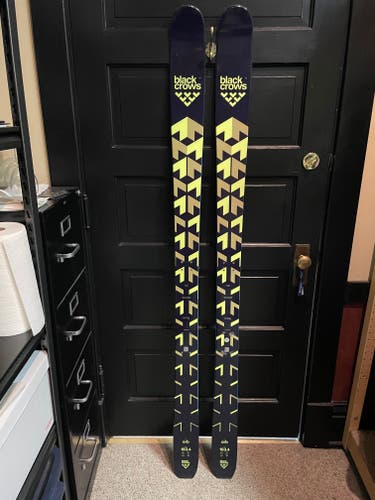 All Mountain 183 cm Black Crows Orb Skis Without Bindings (Used)