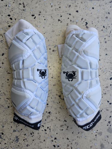 Medium Youth ECD Echo Arm Pads (Used)