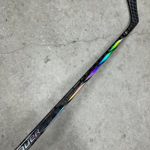 95 Flex P28 Senior Bauer Proto R Left Hand Hockey Stick Pro Stock (New) NHL