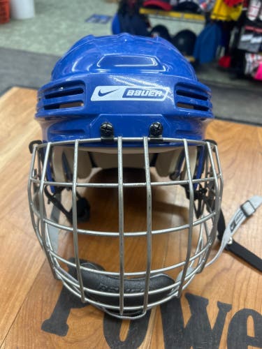 Nike/Bauer 4500 Helmet XL Royal (Item#SS102)