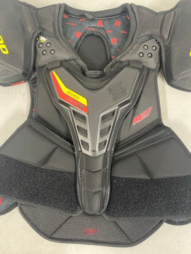 Sherwood REKKER mens medium shoulder pads