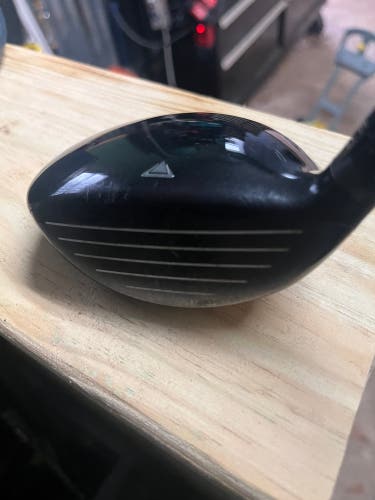 Men's 2015 Titleist 915 F Right Handed Fairway Wood Stiff Flex Loft 18 (Used)