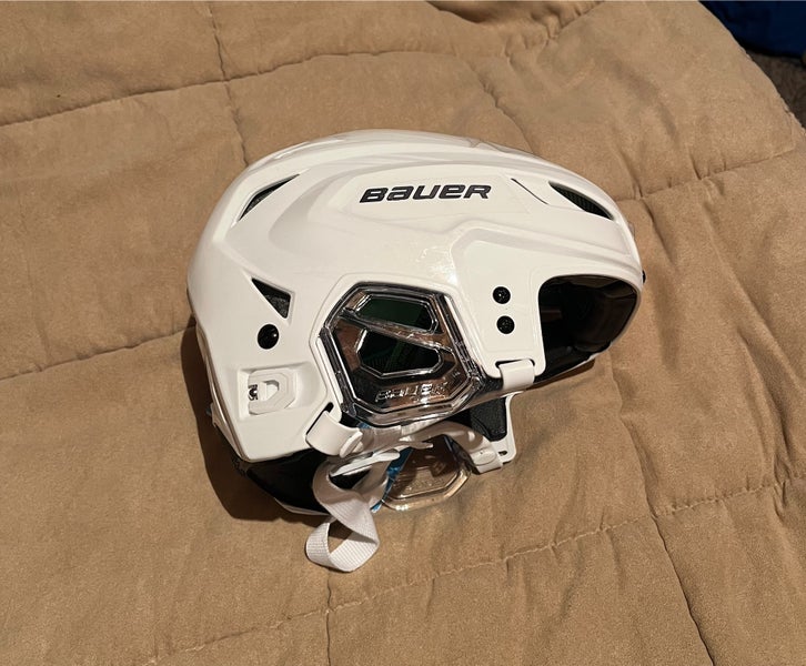 Small Bauer Hyperlite Helmet (New)