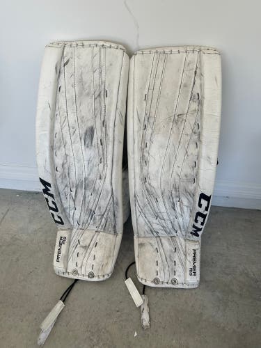 35" 2016 CCM Premier R1.9 Goalie Leg Pads (Used)