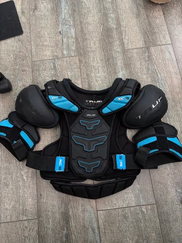 True (Used) Senior Small Shoulder Pads